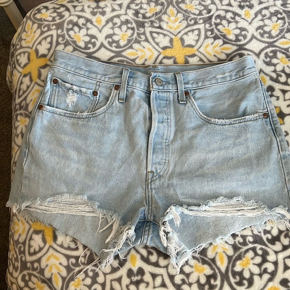 Levi’s 501 cutoffs